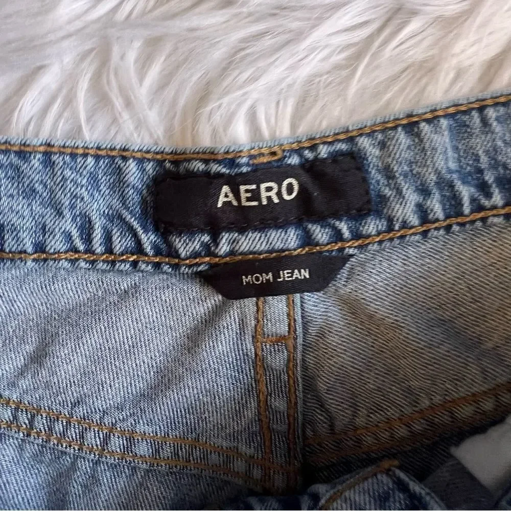 Women’s Aero Distressed High Rise  Mom Jeans Size 12